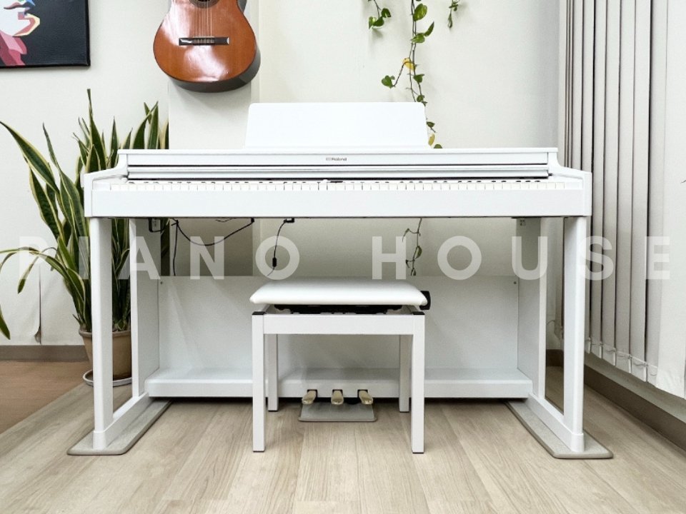 ROLAND RP-701 WH - Ảnh thực tế 3